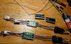 Приклеено к радиатору