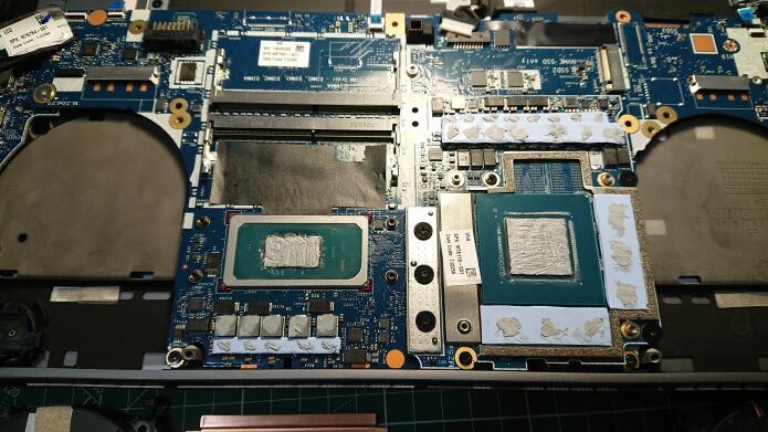 Перше нанесення термоінтерфейсу Arctic MX-6